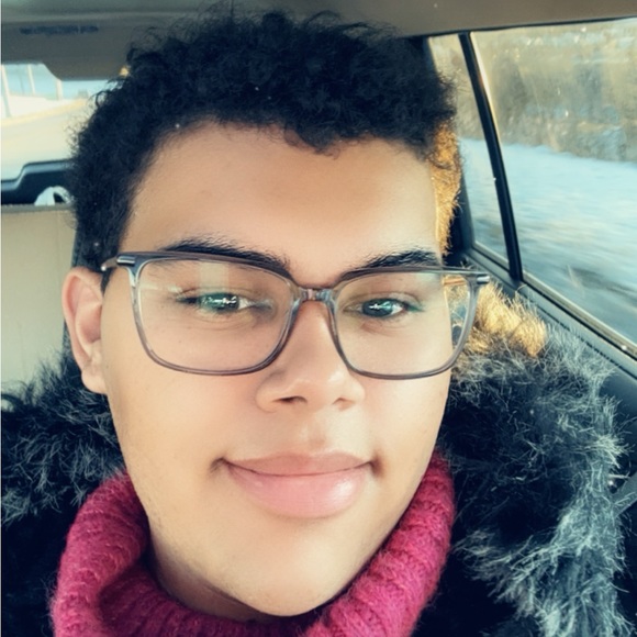 Meet your Posher, Kyle - Picture 1 of 1